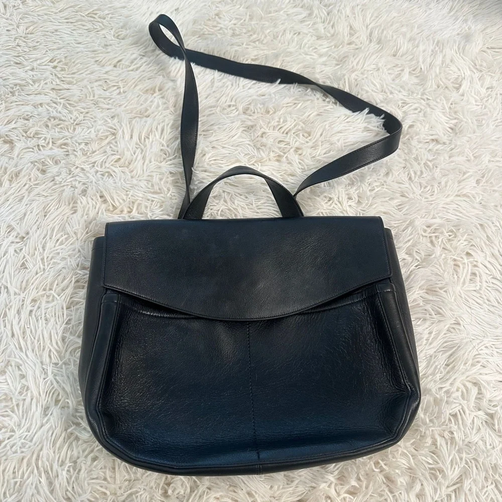 Cuyana Convertible Satchel-15 inch Backpack/Satchel bag in black